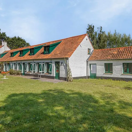 Holiday home Annie *